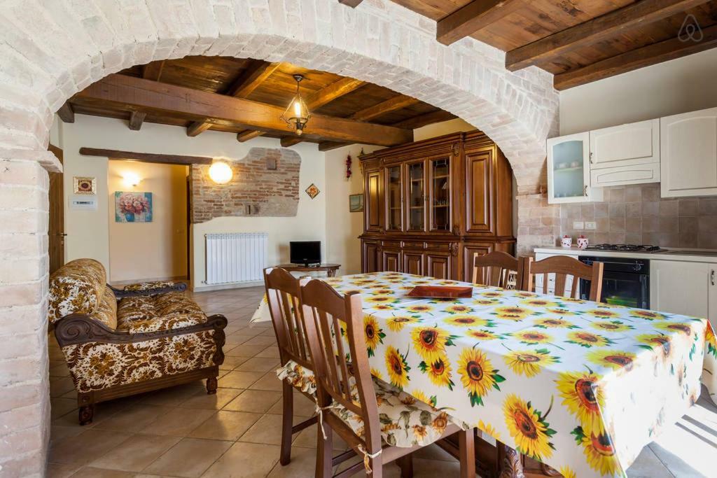 Ciards House Apartment Монтефалко Екстериор снимка